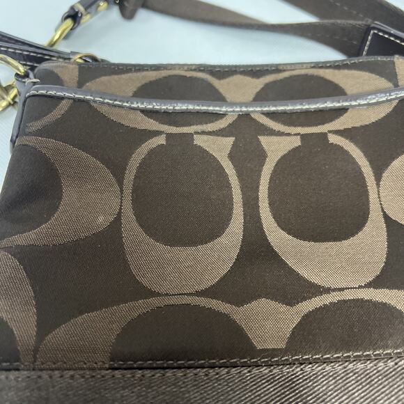 Coach Signature Logo Swingpack Crossbody Bag Brown Adjustable Strap Y2K COA - Picture 3 of 12